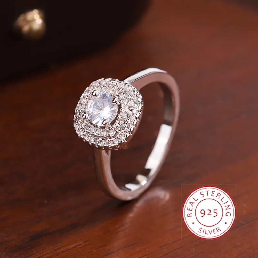 Stunning Ladies Halo Bridal Ring .925 Solid Sterling Silver - Picture 2 of 13